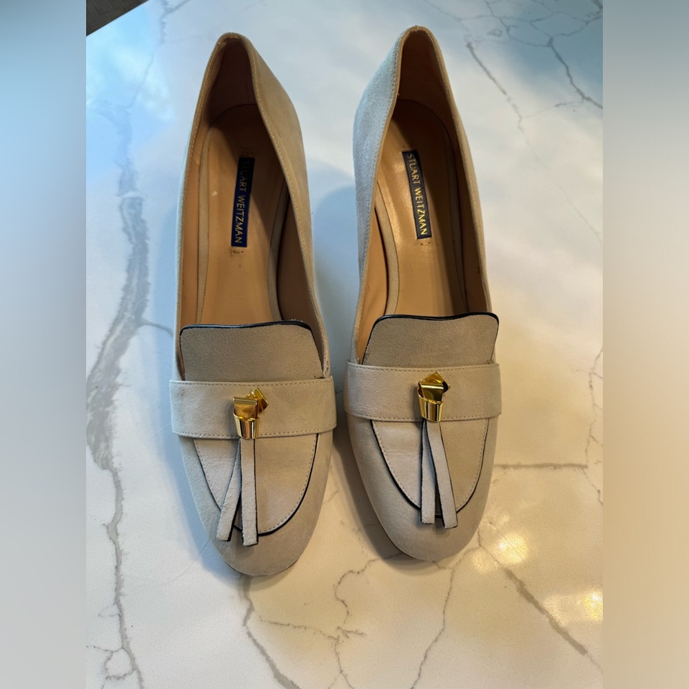 Stuart Weitzman, suede shoes